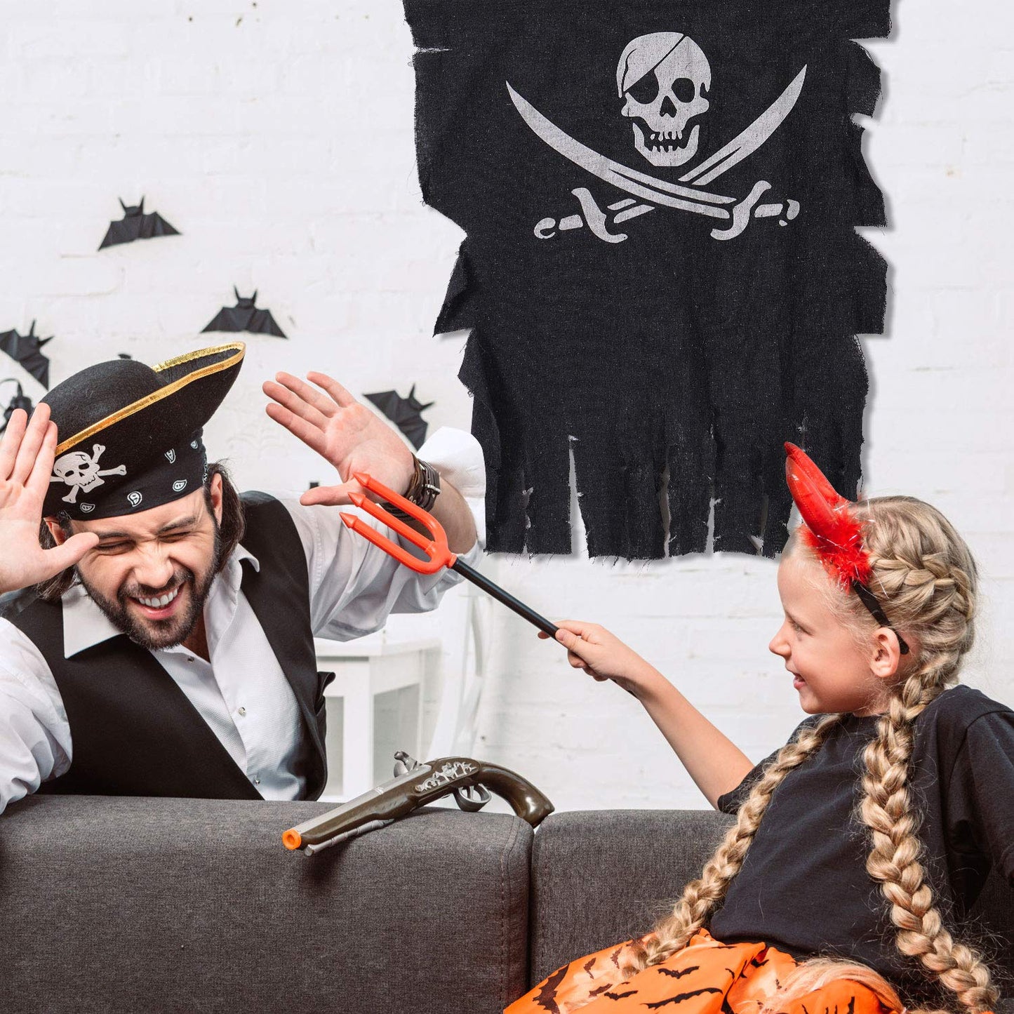 Tatuo 2 Pieces Pirate Flag Halloween Pirate Party Decorations 3 x 2.5 Feet Weathered Retro Creepy Ragged Jolly Roger Flag Skull Bones Banner for Halloween Party Decorations, Kids Room Decor