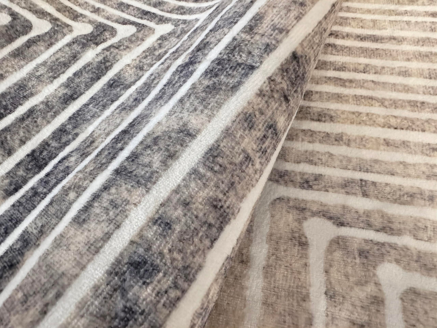 GLN Rugs Contemporary - Ephesus - Machine Washable Runner Rug, Modern Washable, Non Slip, Low Pile Area Rug, Hallway, Bedroom, Kitchen Rug - Easy Clean (2'6" x 10' Lines Cream)