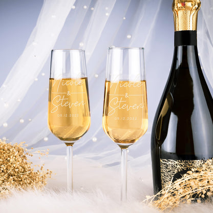 GIFTBYGIFTY Personalized Wedding Champagne Flutes for Bride and Groom - Set of 2, 7 oz, 2 Designs - Champagne Glasses for Engagement with Your Names and Date - D1