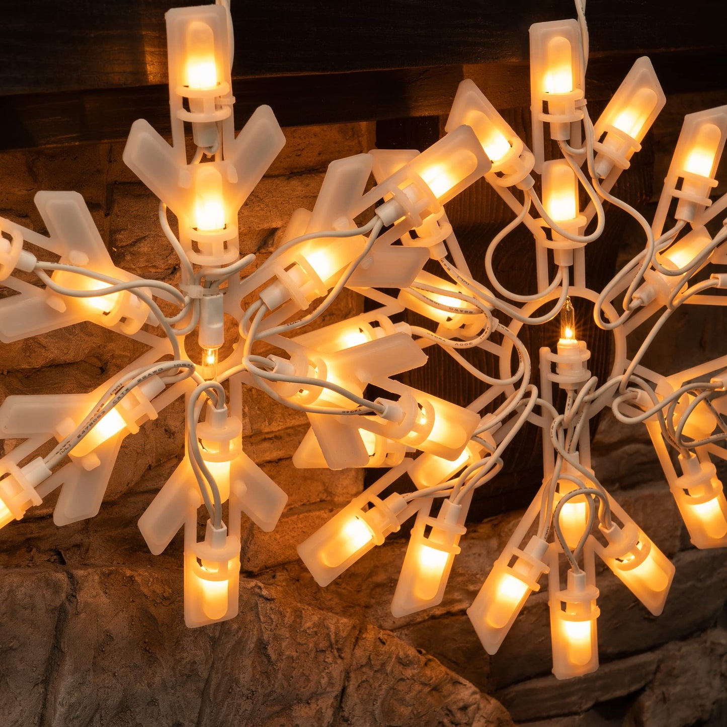 Dazzle Bright Christmas Snowflake Lights Outdoor,100 Count 8.5FT Connectable Waterproof Christmas Icicle Lights with 6 Drops Plug in for Indoor Xmas Yard Home Decorations (Warm White)