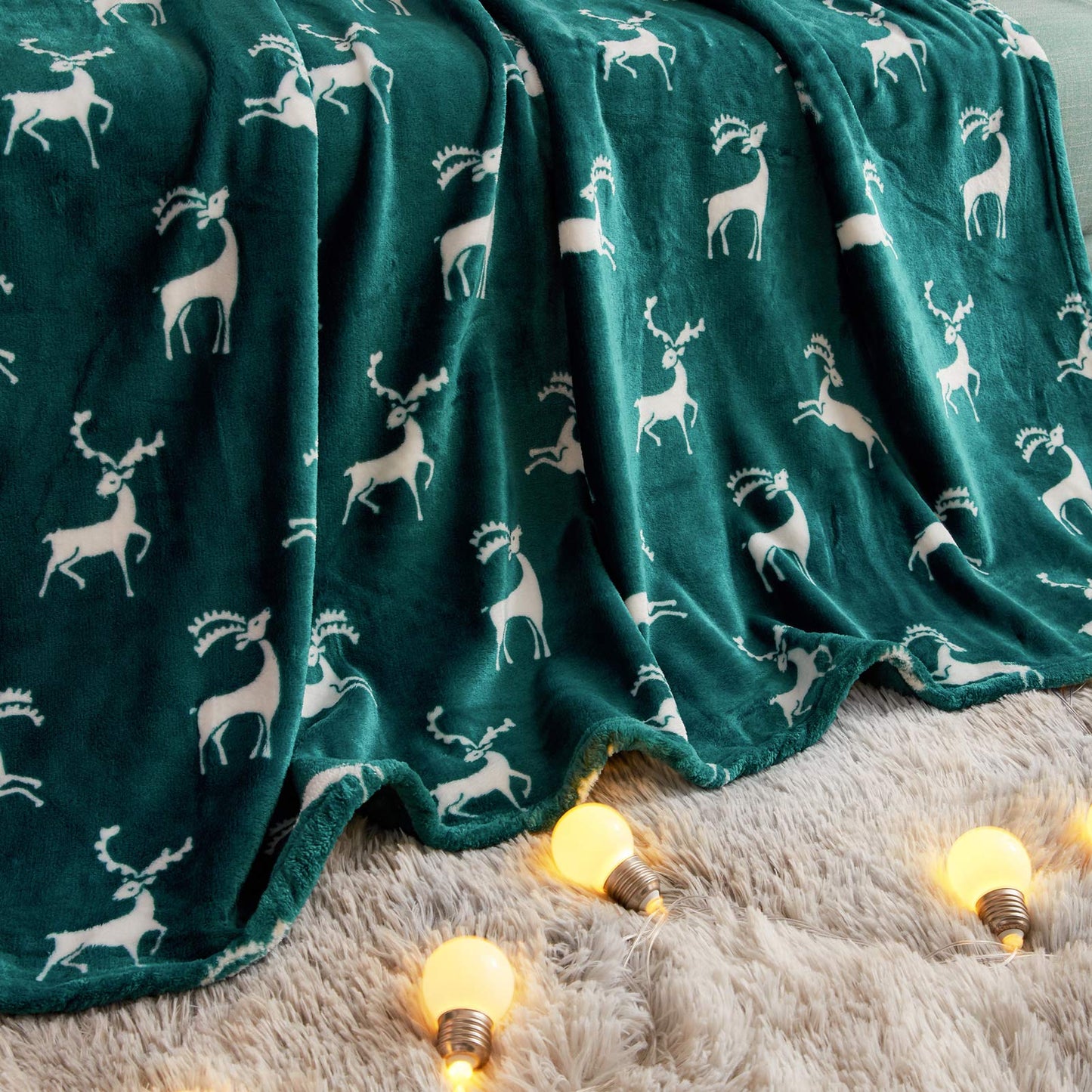 FY FIBER HOUSE Christmas Home Decor Flannel Fleece Throw Blanket for Couch Sofa with Reindeer Print，50"X60", Green