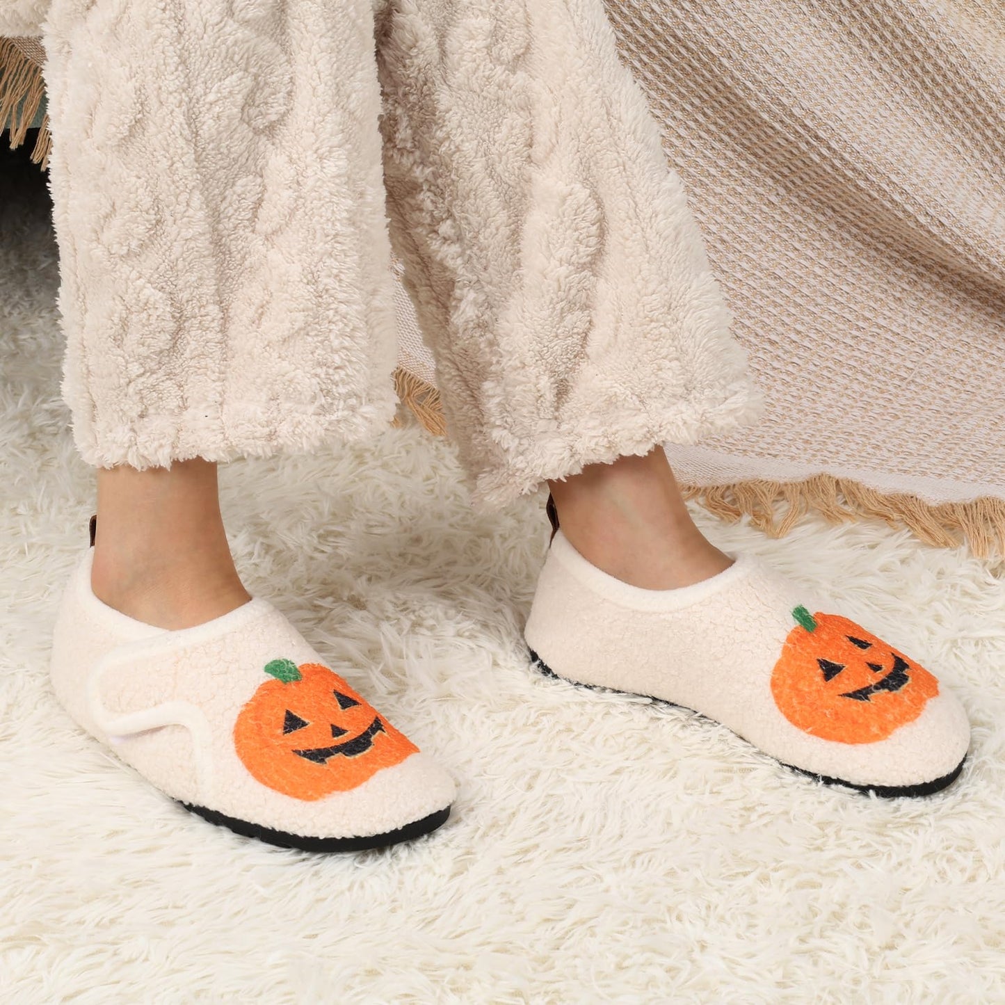 Ibeauti Womens Mens House Slippers Rubber Sole Indoor Slipper Socks Lightweight Fleece Lined Slip-on Barefoot Slippers (Beige Pumpkin, Adult, Women, Numeric Range, Medium, 6, 6.5)