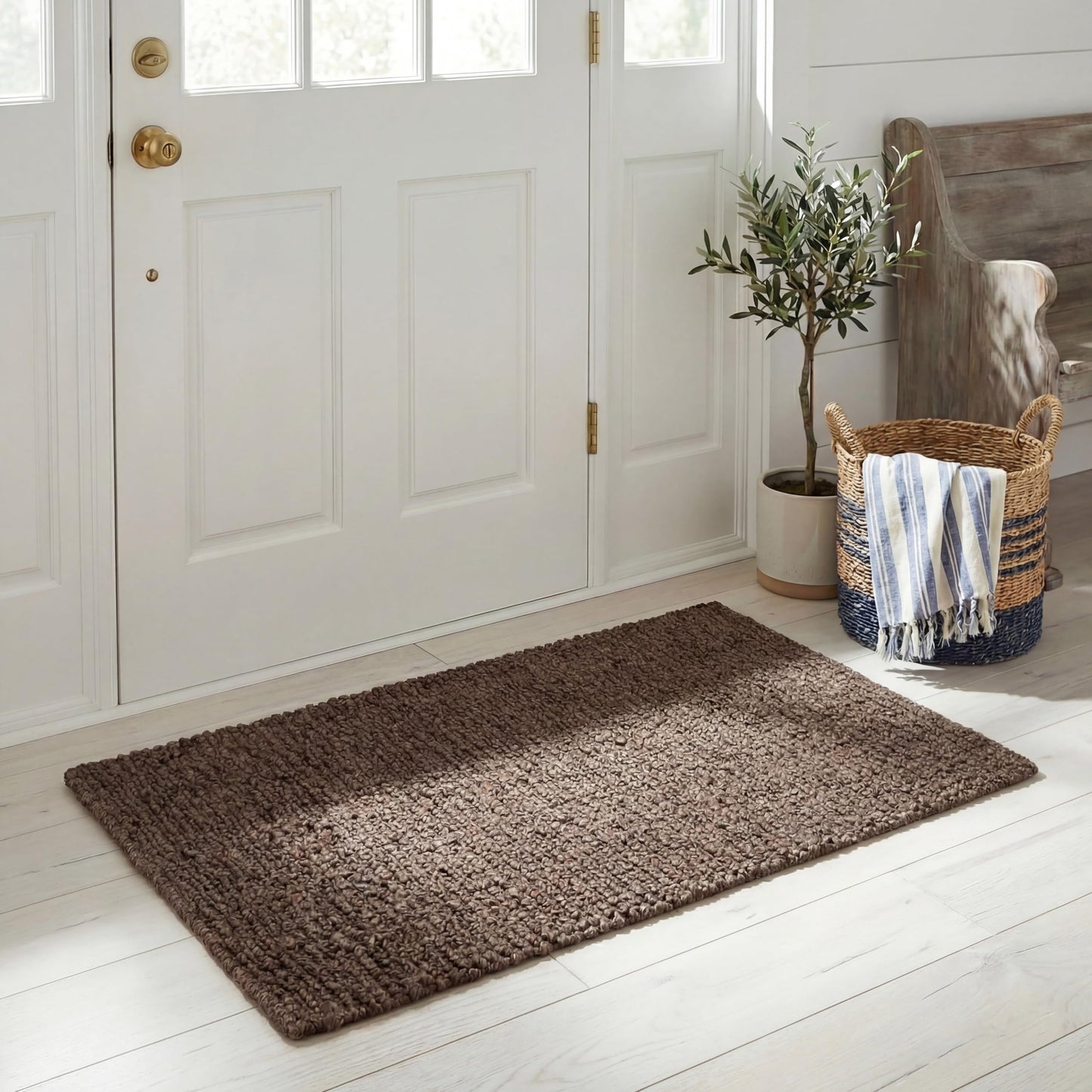 SAFAVIEH Natural Fiber Collection Area Rug - 2'6" x 4', Brown, Handmade Jute, Farmhouse Style, Chunky Textured Thick Pile (NF447D)