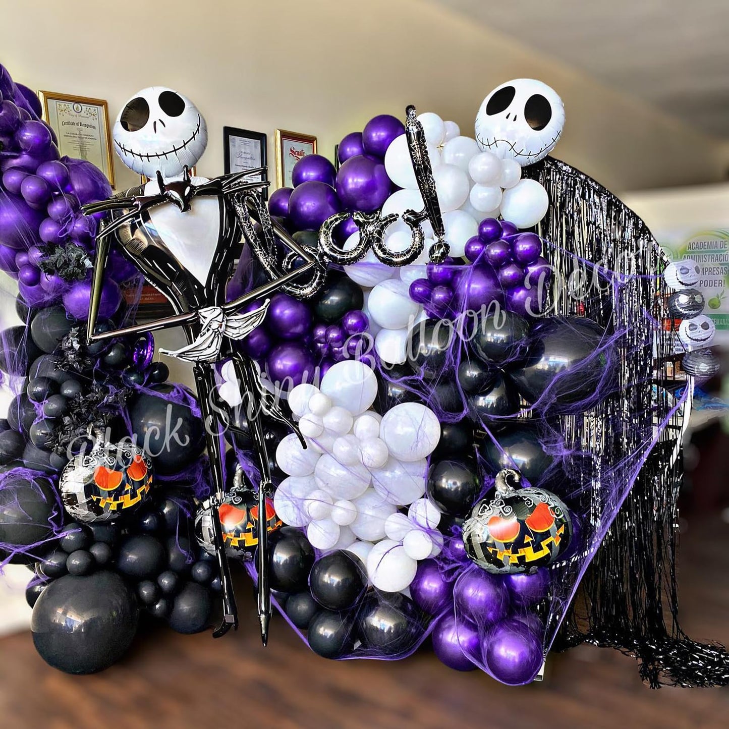 FOTIOMRG Dark Purple Balloons 12 inch, 50 Pack Deep Purple Latex Party Balloons Helium Quality for Birthday Butterfly Halloween Party Decorations (with Purple Ribbon)