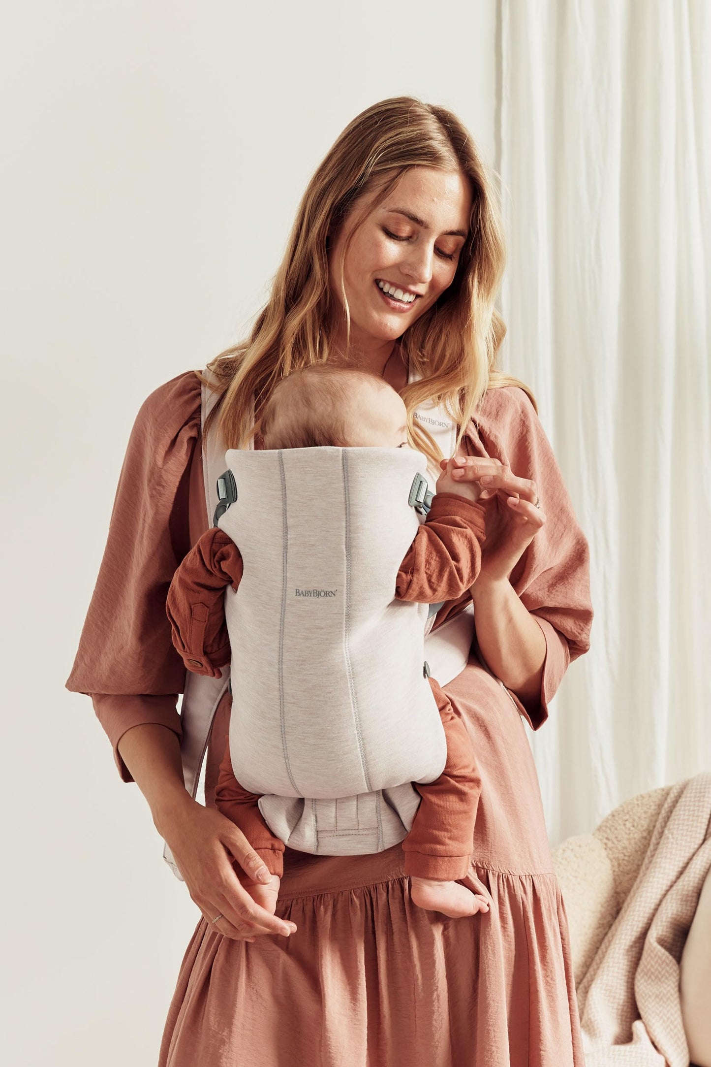 BabyBjörn Baby Carrier Mini, 3D Jersey, Light Beige