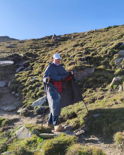 iClimb 3M Thinsulate Insulation Warm Camping Blanket Ultralight Compact (Dark Grey)