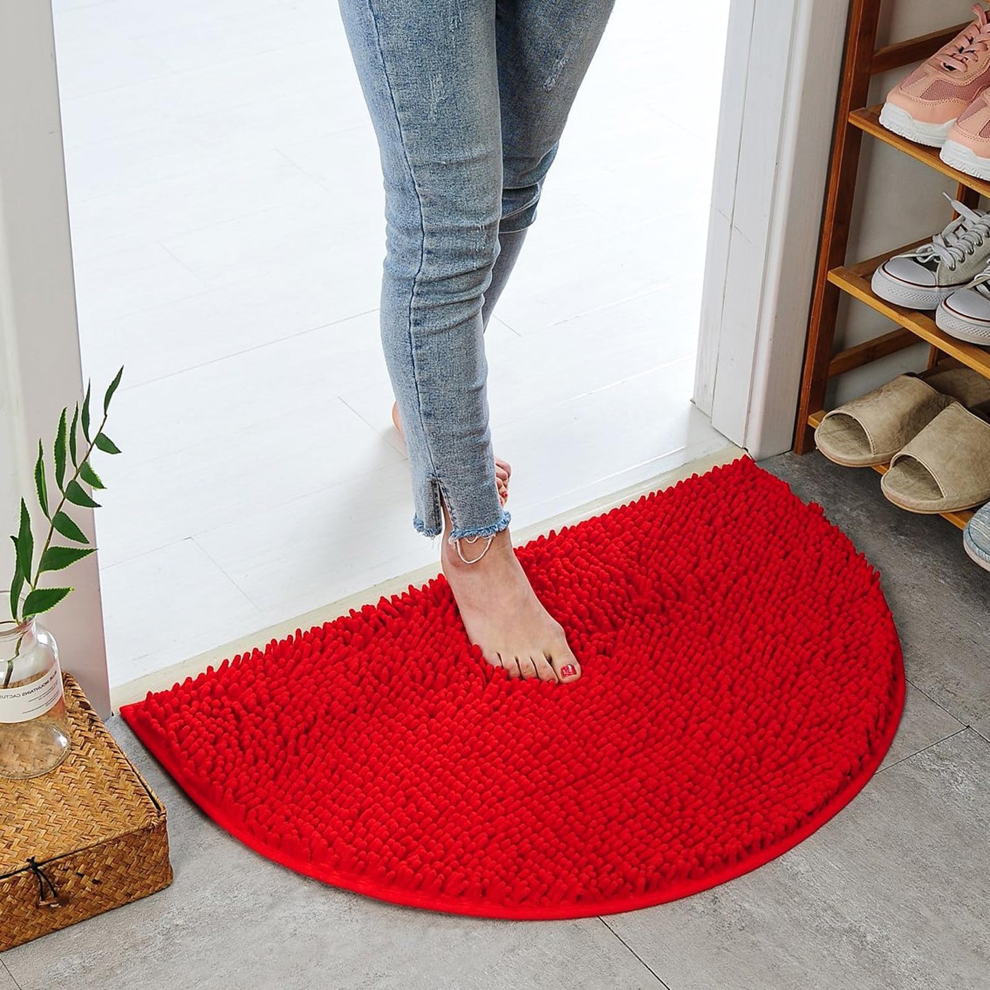 Eanpet Half Round Bath Mat Red Bathroom Rugs Semicircle Chenille Bath Rugs Water Absorbent Floor Mats for Kids Washable Bathroom Shower Mat Area Rugs (19.2" x 31.1")