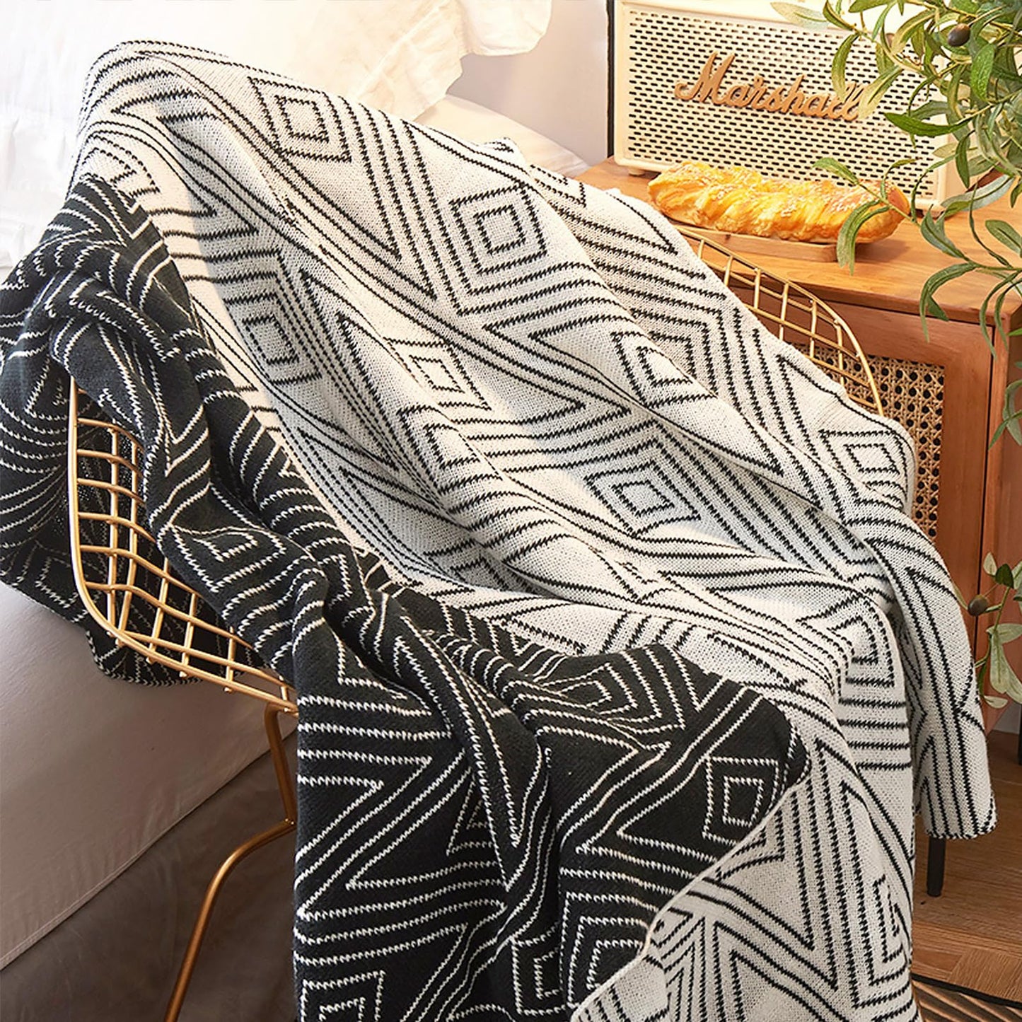Black and White Throw Blankets Queen Size, Knitted Modern Patterned Throw Blanket, Soft Lightweight Woven Throw Blanket for Sofa Couch Bed and Living Room, Black&White (60x80 Inch)
