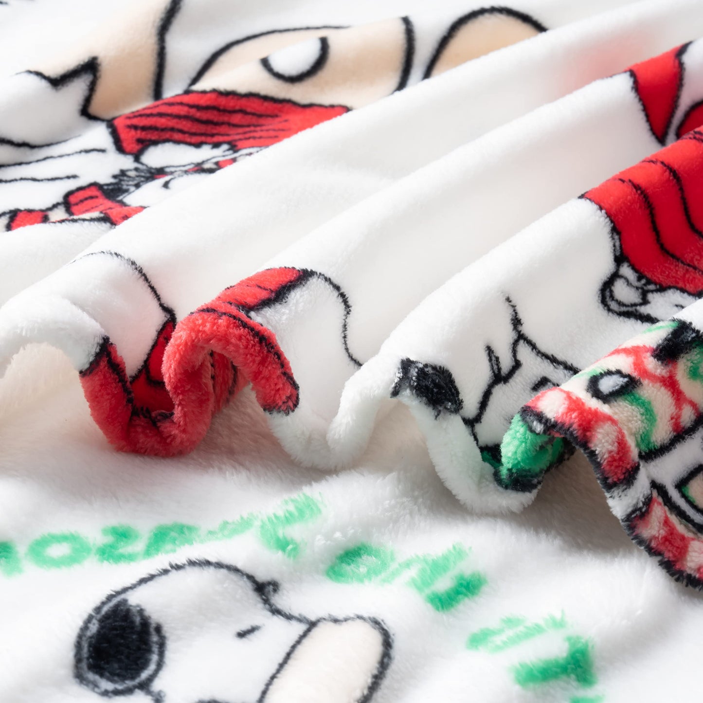 Berkshire Blanket Peanuts VelvetLoft Cute Character Snoopy Plush Throw Blanket,Peanuts Snowy Scene,Throw 55 in x 70 in (Official Peanuts® Product)