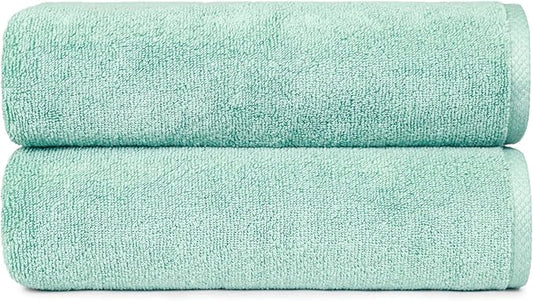 Amazon Basics 2-Pack Quick-Dry Lightweight Moisture Absorbing Bath Towel
