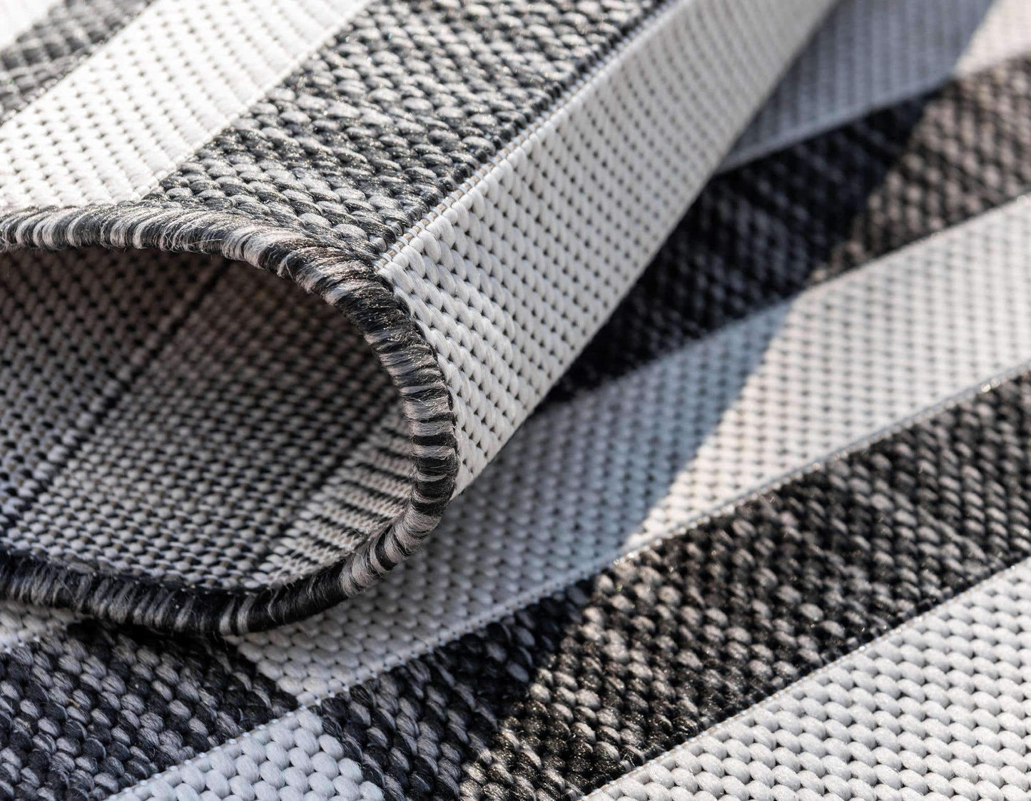 Unique Loom Outdoor Striped Collection Area Rug - Striped (5' 1" x 8' Rectangle, Charcoal/Ivory)