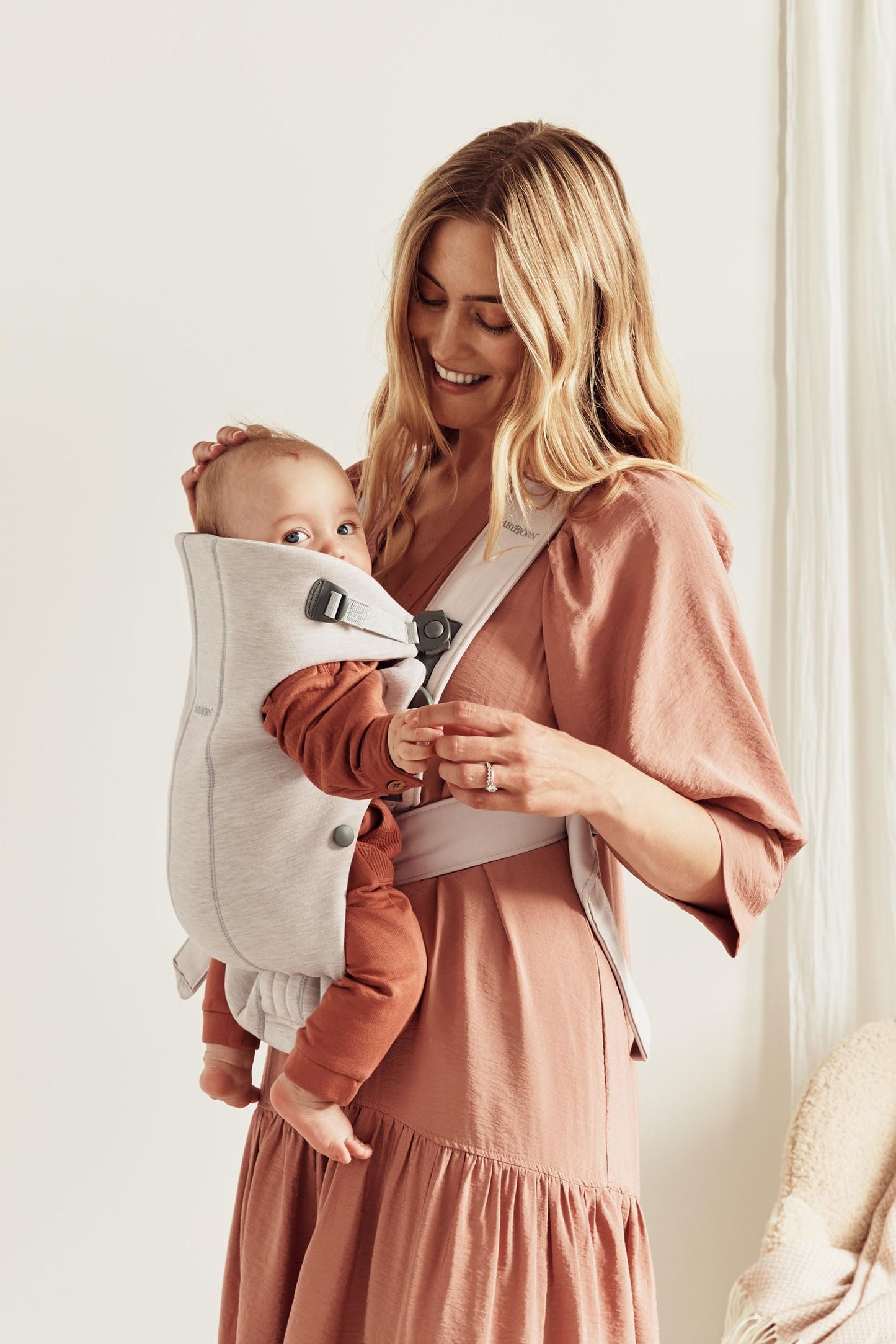BabyBjörn Baby Carrier Mini, 3D Jersey, Light Beige