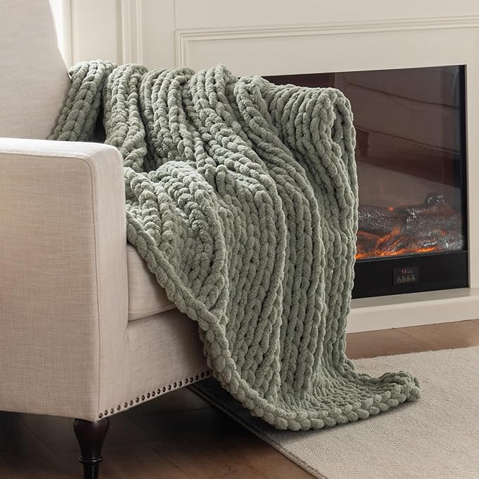 Chunky Knit Blanket Throw, 100% Hand Knit Throw Blanket Handmade Chenille Cable Knit Throw for Couch, Stylish Cozy Soft Rope Knot Crochet Blanket for Home Decor, Sage Green, 40x50 Inches