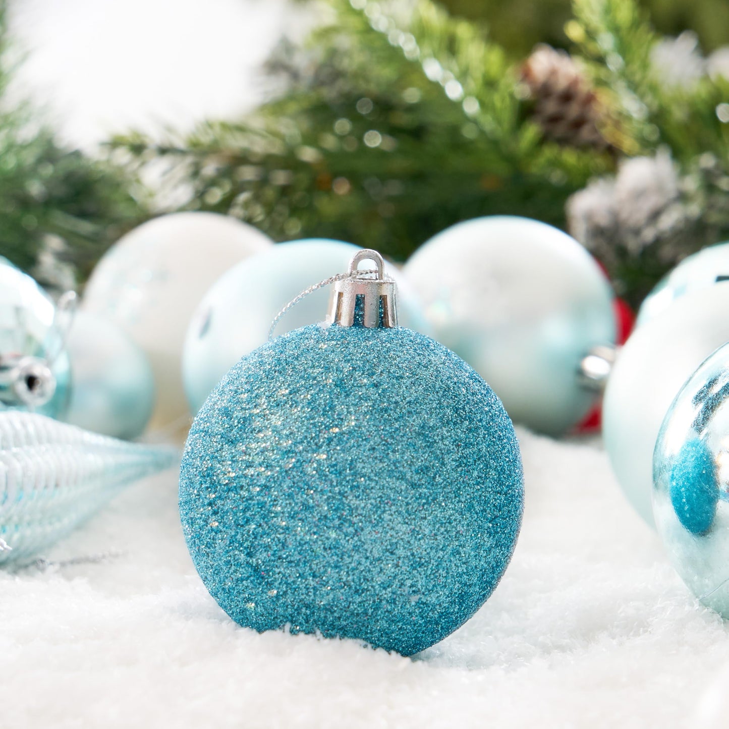 Joiedomi 133 Pcs Christmas Ornaments, Blue & White Assorted Shatterproof Christmas Balls Ornaments for Xmas Tree Wreath Garland Holidays Indoor/Outdoor Party and Events