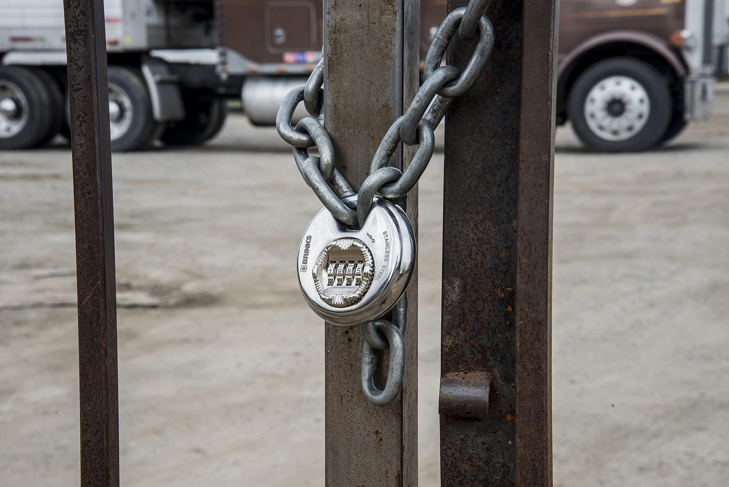 BRINKS – Heavy Duty Combination Padlock – 80mm Chrome Plated Lock with Hardened Steel Shackle – Resettable Security Lock for Storage Lockers, Toolboxes, Outdoor & Indoor Sheds, and More