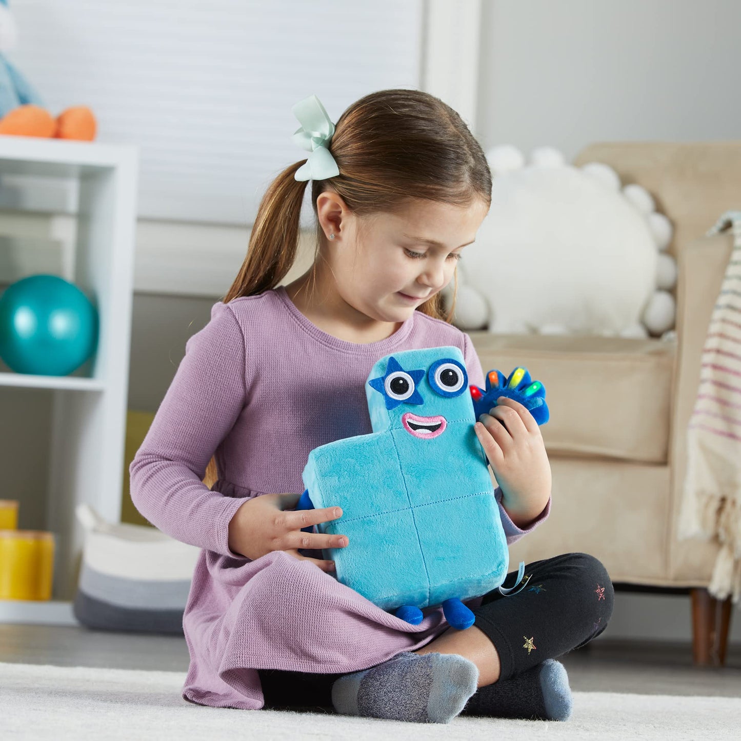 Learning Resources Sing-Along Numberblock Five Plush Interactive Toy, Counting Toy Age 3+, Light Up Toy, 12 Phrases and Songs, Numberblocks Theme Song