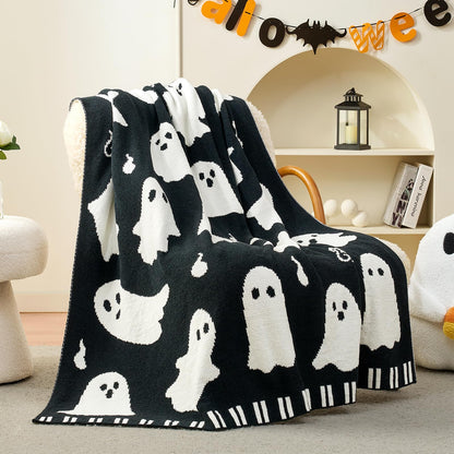 Amélie Home Reversible Halloween Throw Blanket for Couch, Spooky Halloween Ghost Cute Terror Scence, Chenille Knit Soft Cozy for Bed Sofa Home Decor Gifts, 50" x 60", Ghost