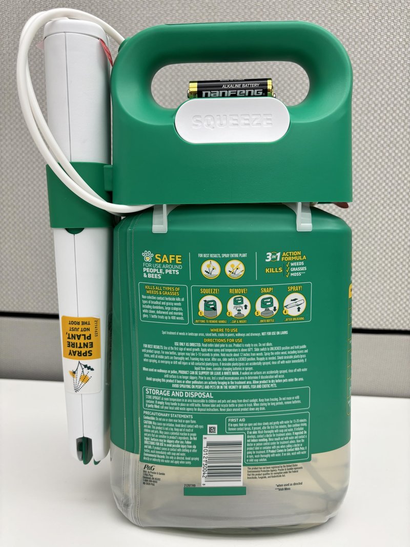 Spruce Weed Killer Spray - Snap & Spray Weed & Grass Killer₂ Powered Starter Kit - Reusable Sprayer with Wand for Spot-Treating Driveways, Gardens & More (64 Oz Bottle)