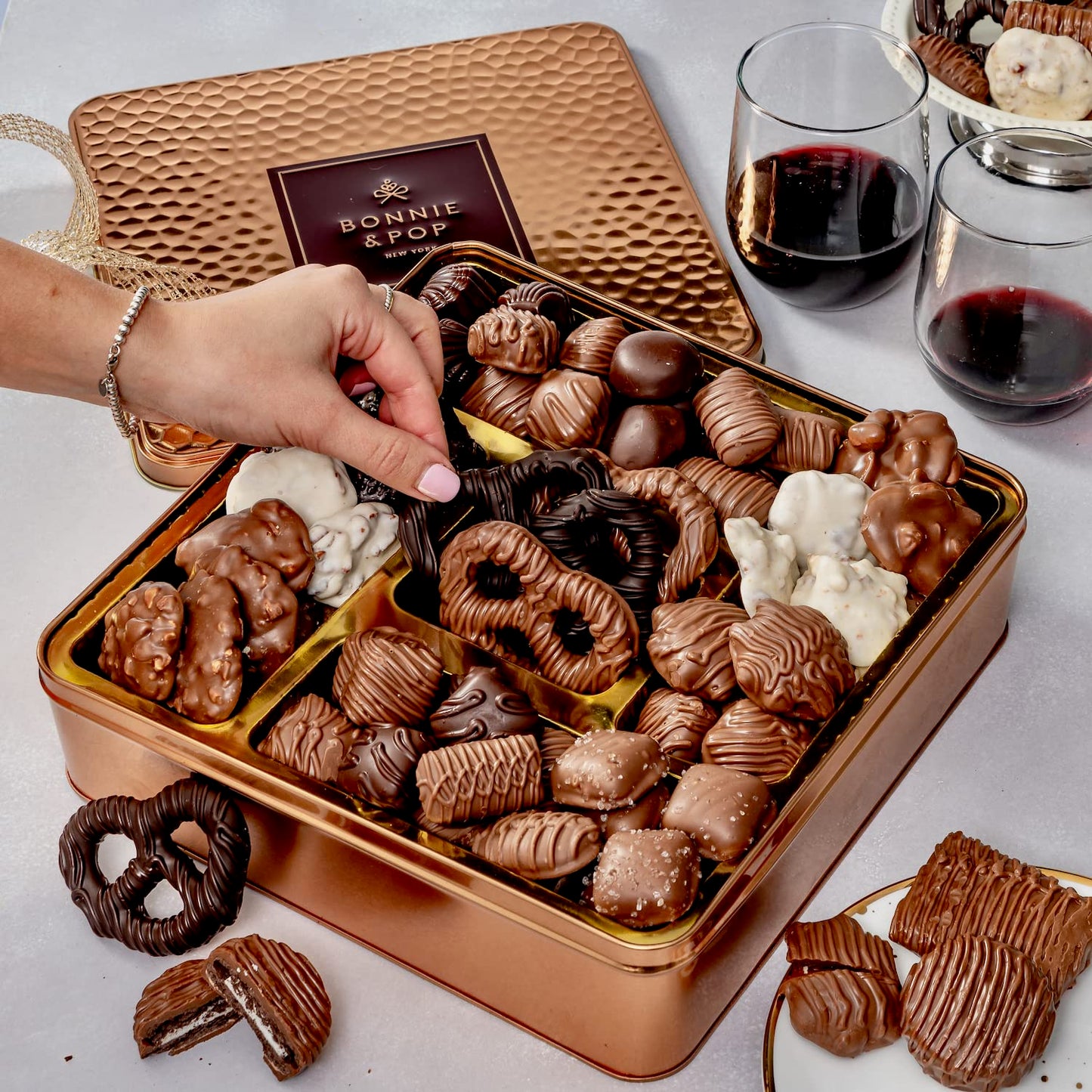 Valentines Day Chocolate Gift Basket, Food Gifts Arrangement Platter, Gourmet Snack Box, For Her, Wife, Spouse, Girlfriend, Romatic, Lover, Mom- Bonnie & Pop