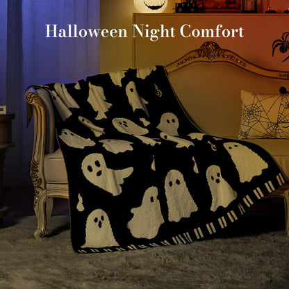 Amélie Home Reversible Halloween Throw Blanket for Couch, Spooky Halloween Ghost Cute Terror Scence, Chenille Knit Soft Cozy for Bed Sofa Home Decor Gifts, 50" x 60", Ghost