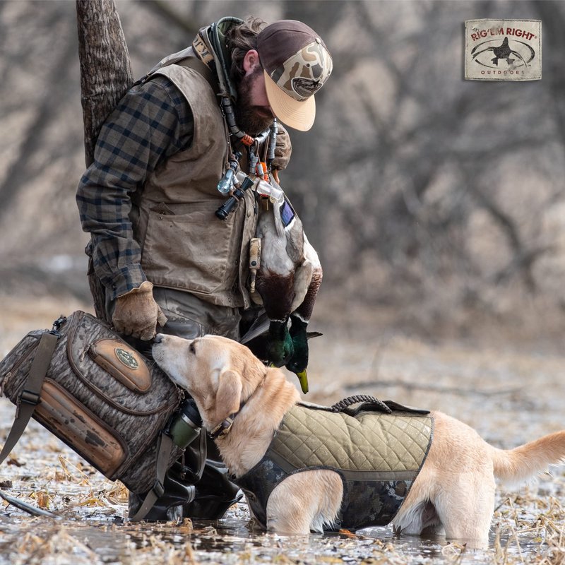 Rig'Em Right Waterfowl Bloodline Elite Dog Vest for Duck Hunting with Ultra Comfortable 3mm Neoprene 3-Layer Construction, Flotation Foam, Heavy-Duty Canvas, and More (Optifade Marsh, M)