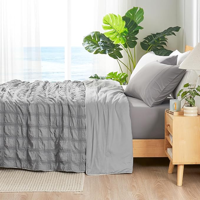 Cozy Bliss Cooling Comforter Full Size Seersucker Plaid, Q-Max 0.4 Reversible Lightweight Cooling Blanket, Breathable Silk Smooth Summer Bedding Quilt for Hot Sleepers Night Sweats Dark Grey