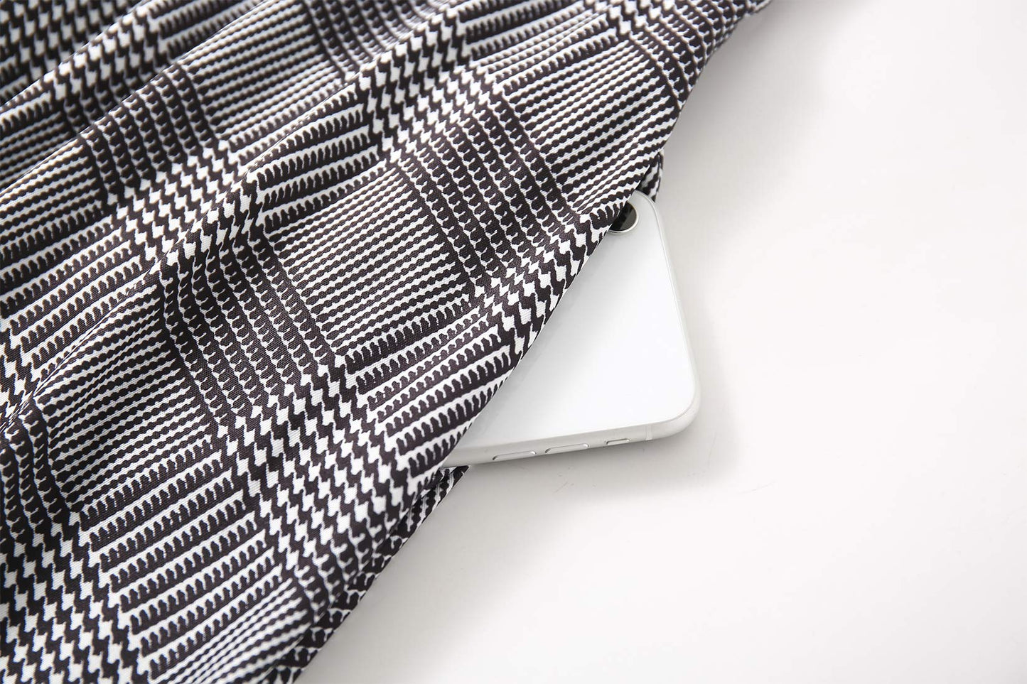 Fit and Flare Dresses for Women Vintage Casual Peter Pan Collar Flower Print Work Party A-Line Swing Dress with Pockets 978 (Plaid Black, L)