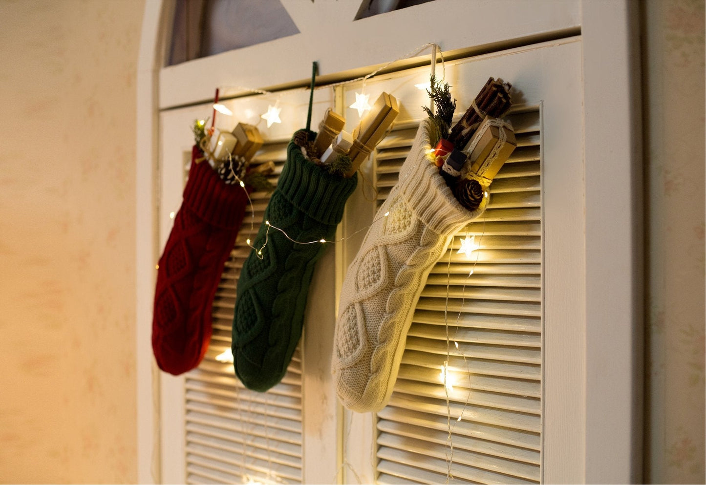 Kunyida 3PCS 14" Unique Burgundy and Ivory White and Green Knitted Christmas Stockings