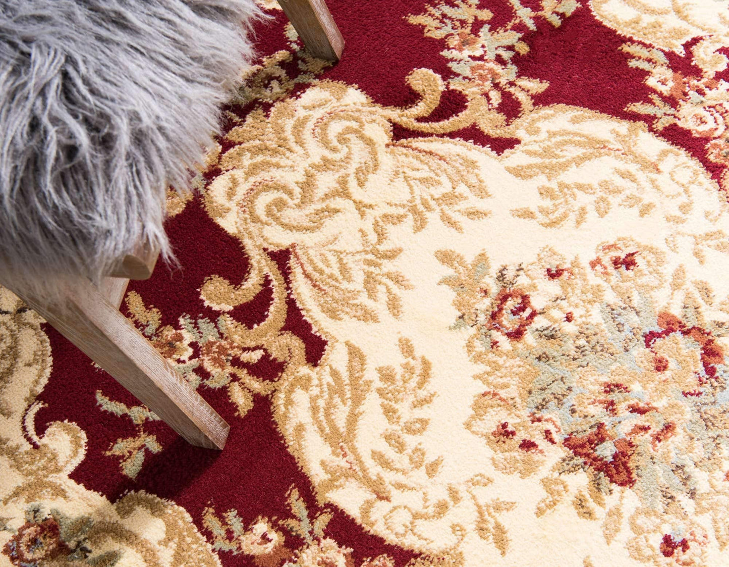 Unique Loom Versailles Collection Traditional Classic Medallion Motif Area Rug (4' 0 x 6' 0 Rectangular, Burgundy/ Ivory)