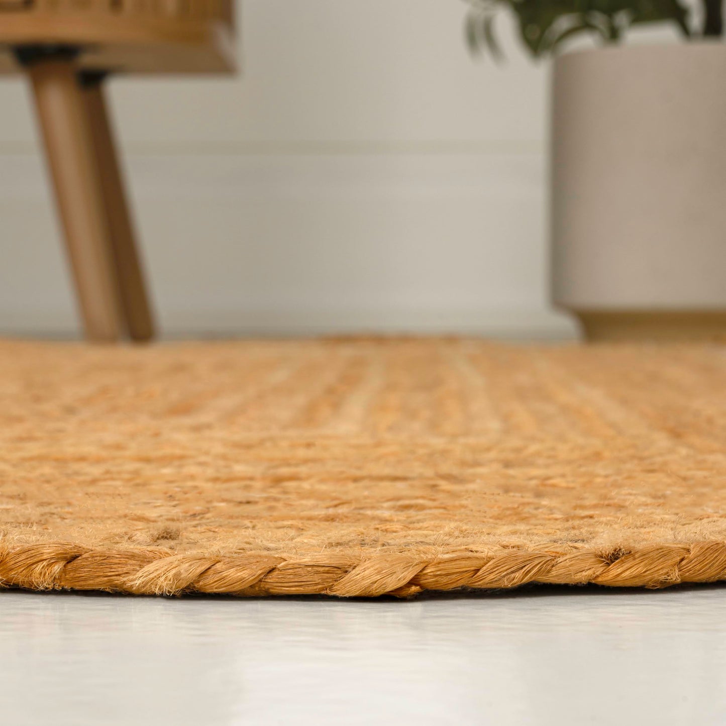 JONATHAN Y Seaside Cottage Scallop Edge Jute Natural Indoor Runner Rug, 2x6, Farmhouse, Rustic, Cottage, Easy-Cleaning for Living Room, Bedroom, Kitchen, Non-Shedding (RNF201A-26)