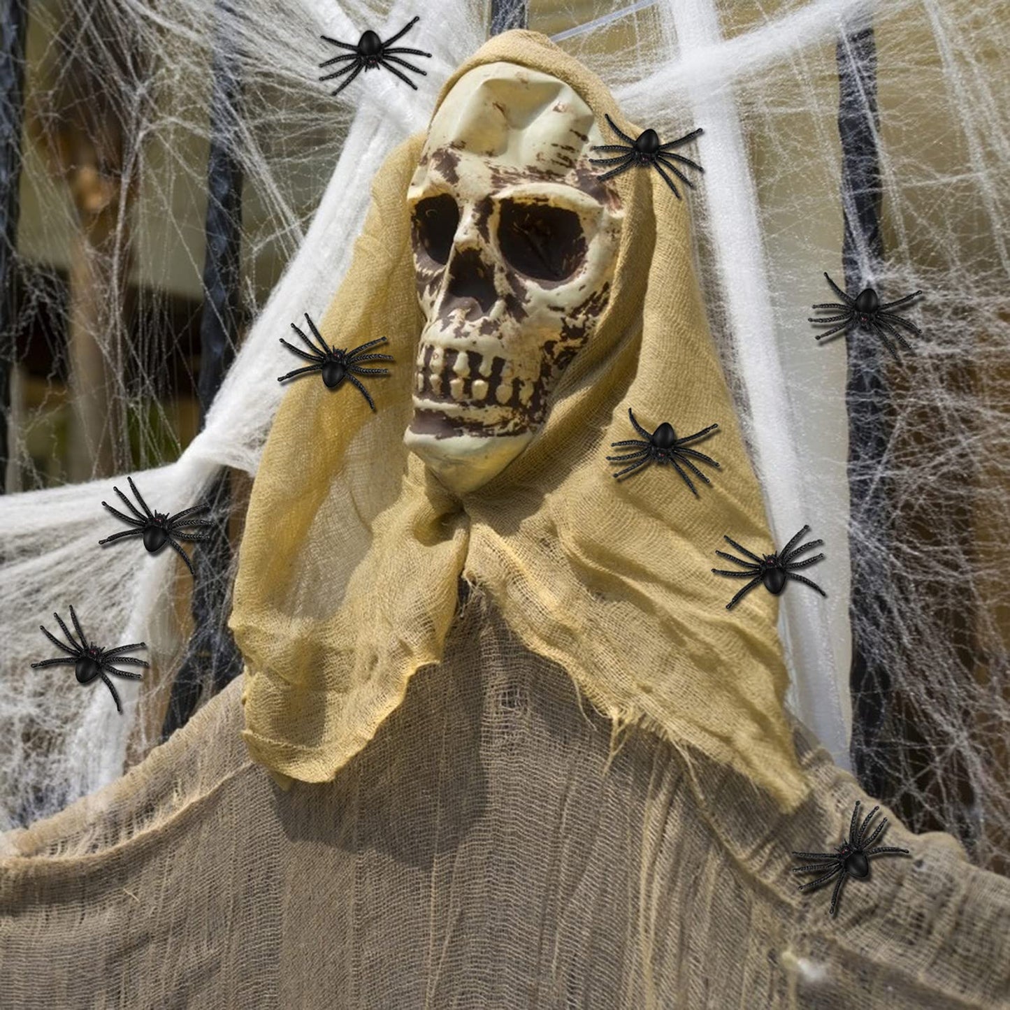 JIALWEN 50PCS Realistic Halloween Plastic Spiders Small Size Black Spiders Toys Fake Spiders Prank Props for Halloween Party Decorations