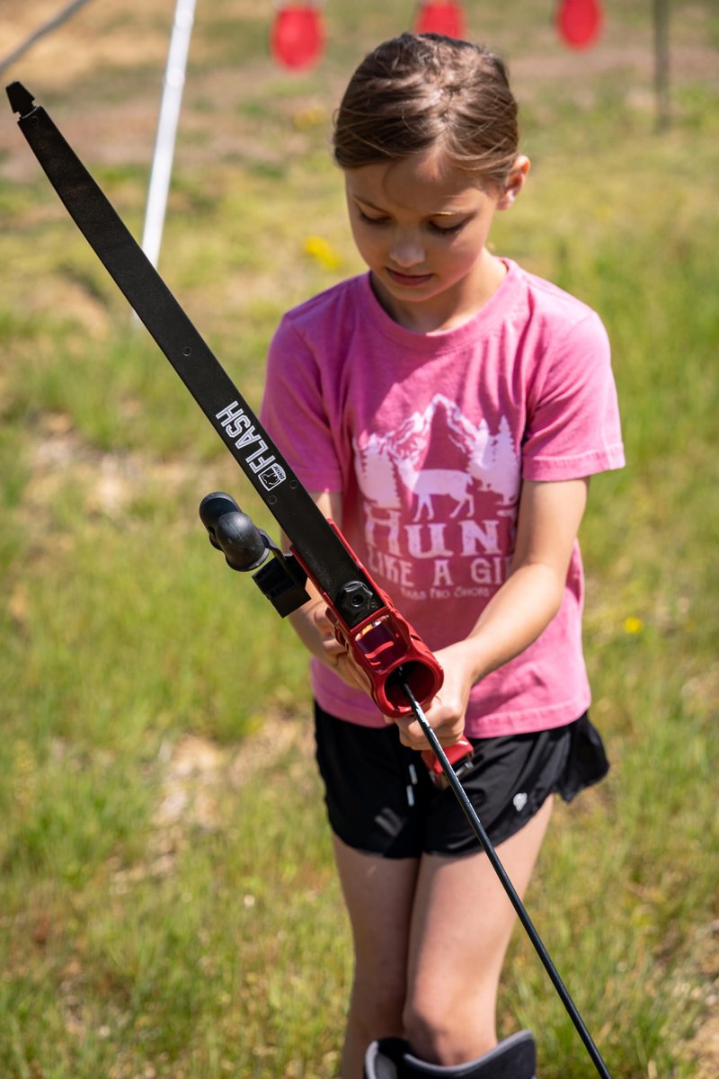 Bear Archery Flash Bow Set for Youth, Ambidextrous, Red