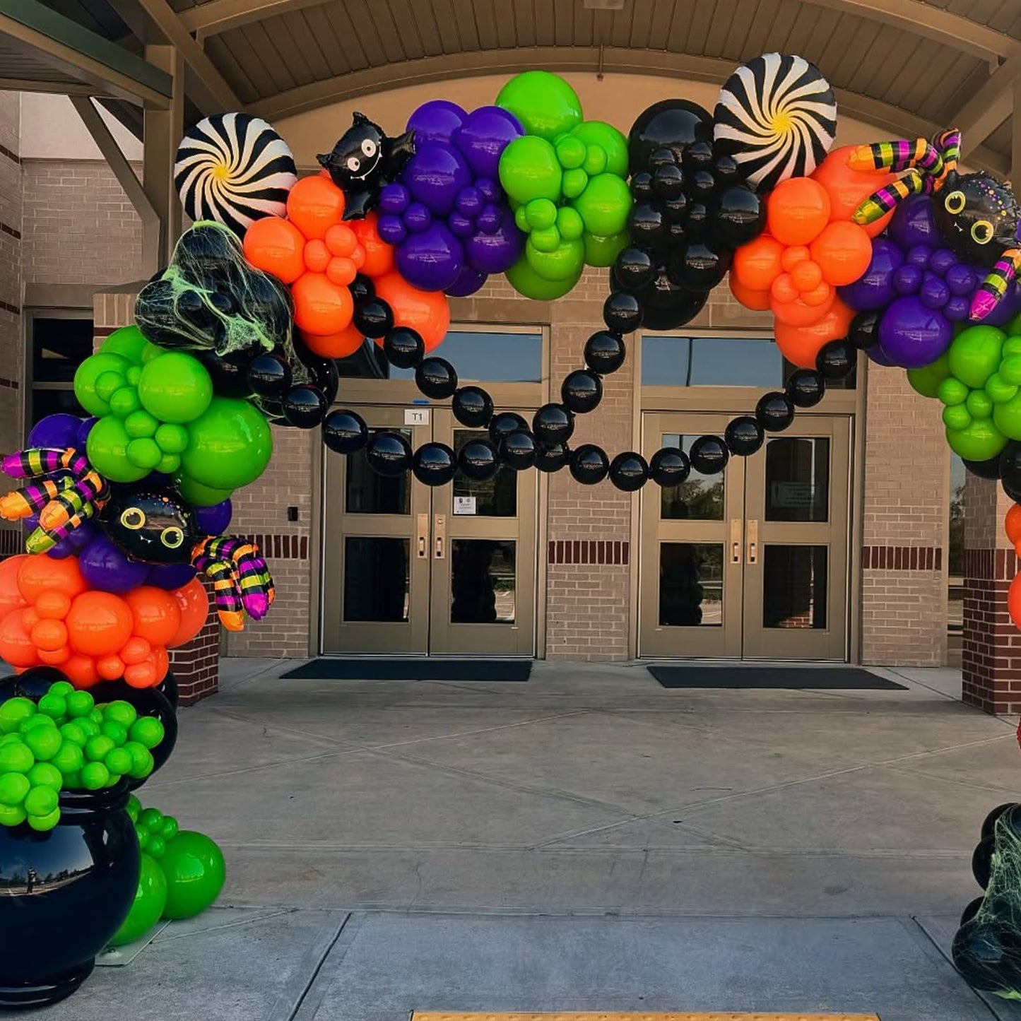 Halloween Balloons Set, 50Pcs 12Inch Black Orange Purple Green Balloons Kit, Black and Orange Latex Balloons for Birthday Halloween Party Decorations