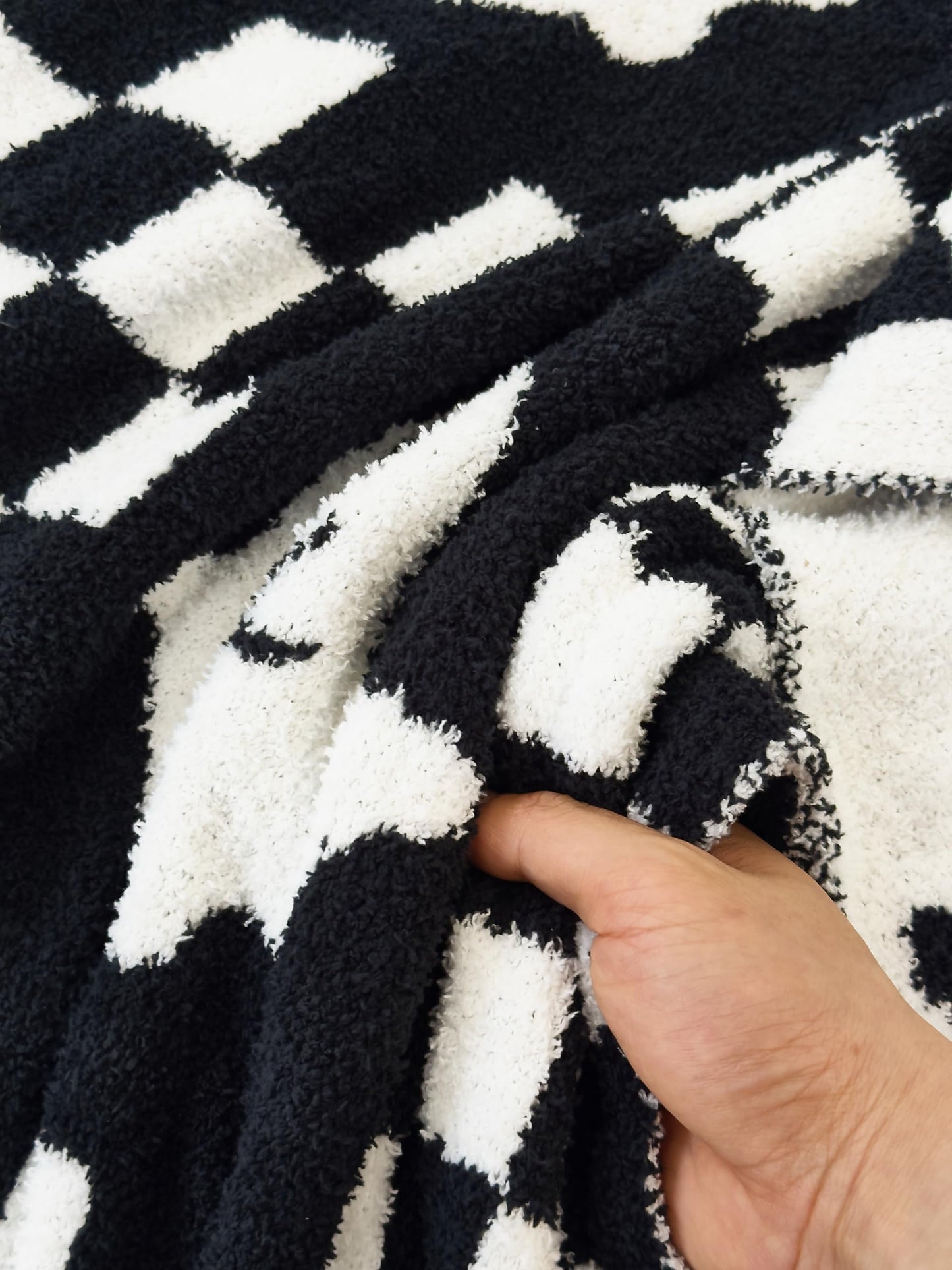 Ultra Soft Cozy Checkered Ghost Halloween Knitted Throw Blanket Fluffy Microfiber Checkerboard Bed Blanket Lightweight Both Sides Throw Blanket for Couch Sofa Bed 50"X60"Black¡­