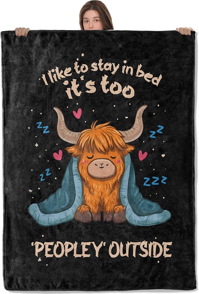 Cute Highland Cow Lightweight Throw Blanket, Cartoon Sleep Animal with Heart and Star, Warm Soft Cozy Flannel Blankets, Couch Dorm Home Decor All Season Use, 50x40in, Gifts for Girls Women