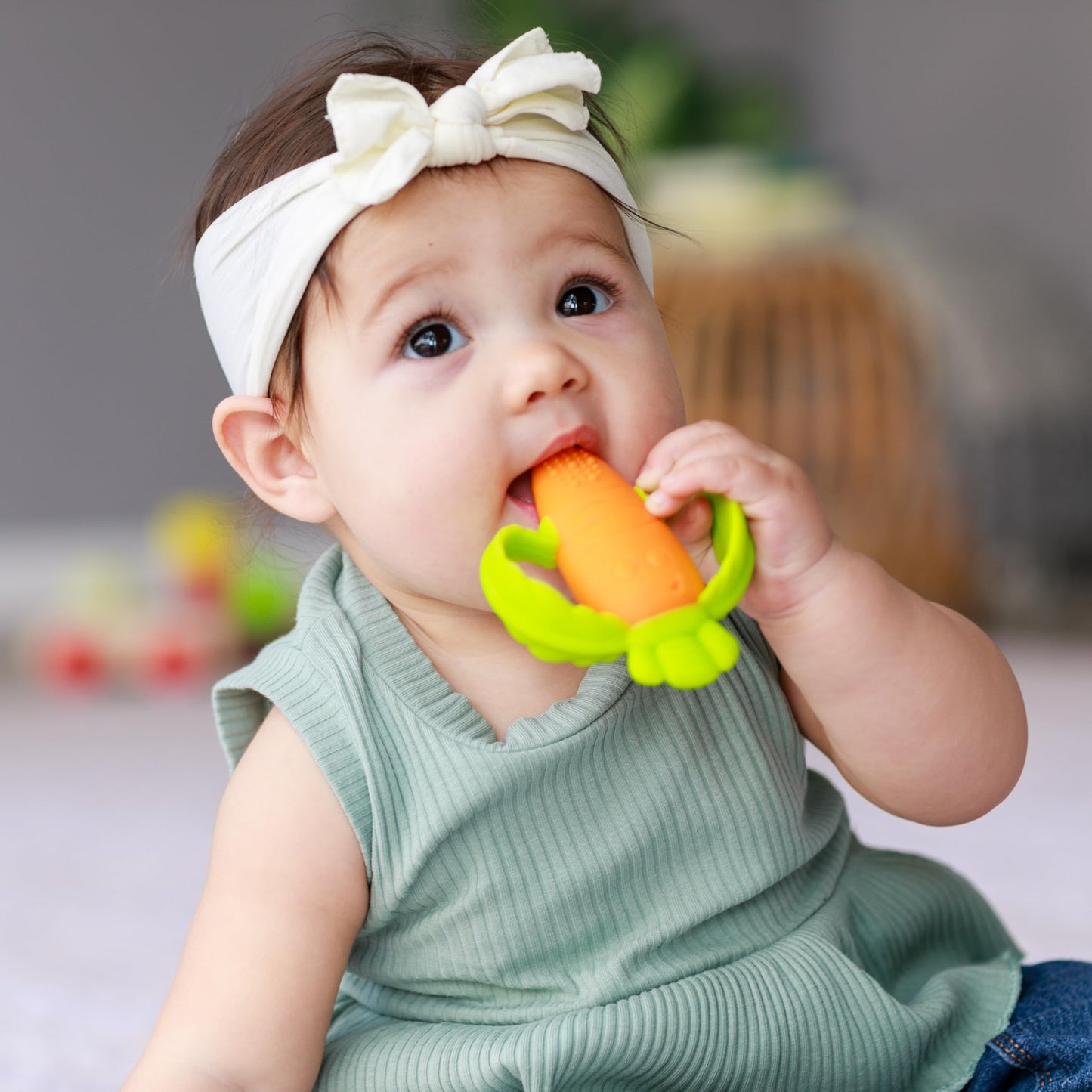Infantino Lil' Nibbles Textured Silicone Baby Teether - Sensory Exploration and Teething Relief with Easy to Hold Handles, Orange Carrot, 0+ Months
