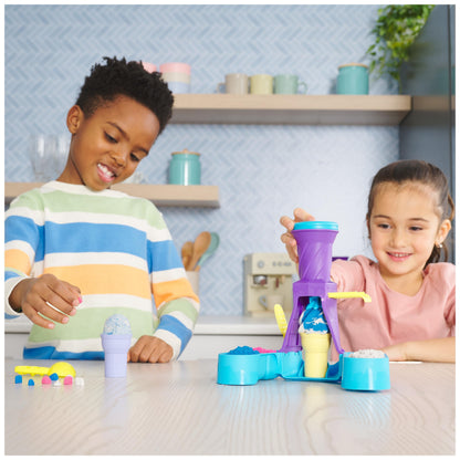 Kinetic Sand, Soft Serve Station with 396g of Play Sand (Blue, Pink and White), 2 Ice-Cream Cones and 2 Tools, Sensory Toys for Kids Aged 5 and up