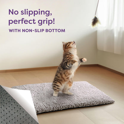 Knupis Self Heating Cat Bed - 60 x 45 cm - Soft & Cuddly Cat Blanket - Noise Dampening - Washable Cover - Non-Slip Underside (Grey)