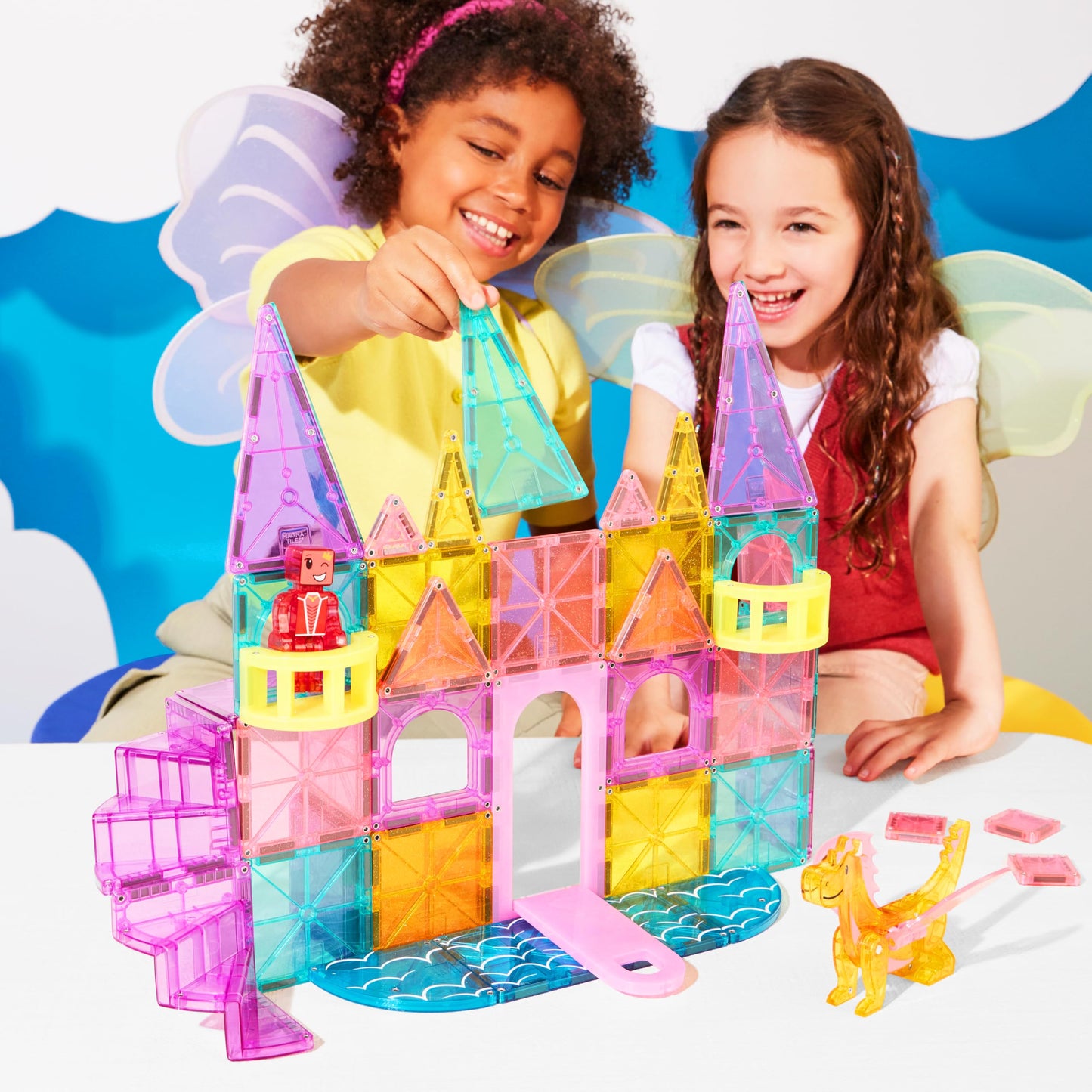 Magna-Tiles Castle DLX 48-Piece Magnetic Construction Set, The Original Magnetic Building Brand, 2.76 in x 17 in x 12 in