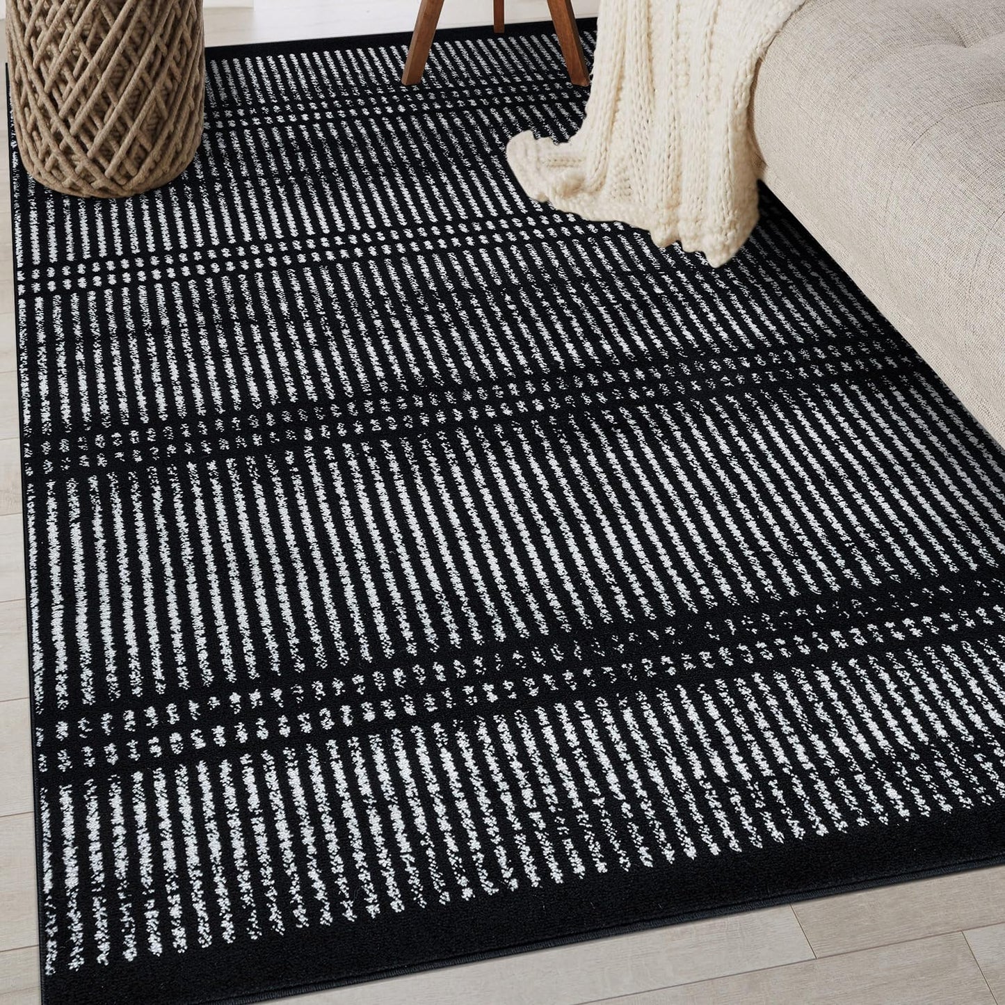 Rugshop Contemporary Stripe Lines High Traffic Living Room,Bedroom,Kitchen, Home Office Area Rug 5' x 7' Black