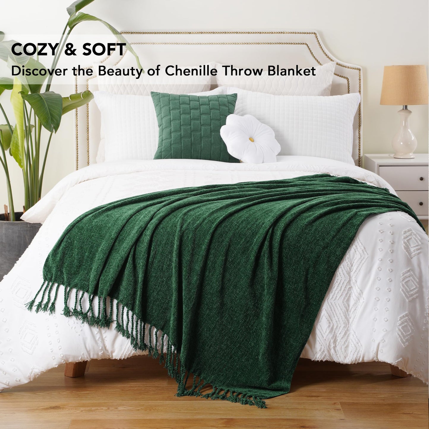 BATTILO HOME Chenille Knit Throw Blanket for Couch, Soft Cozy Christmas Green Knitted Throw Blanket with Fringe, Lightweight Blanket for Christmas Decoration, 50"x60"