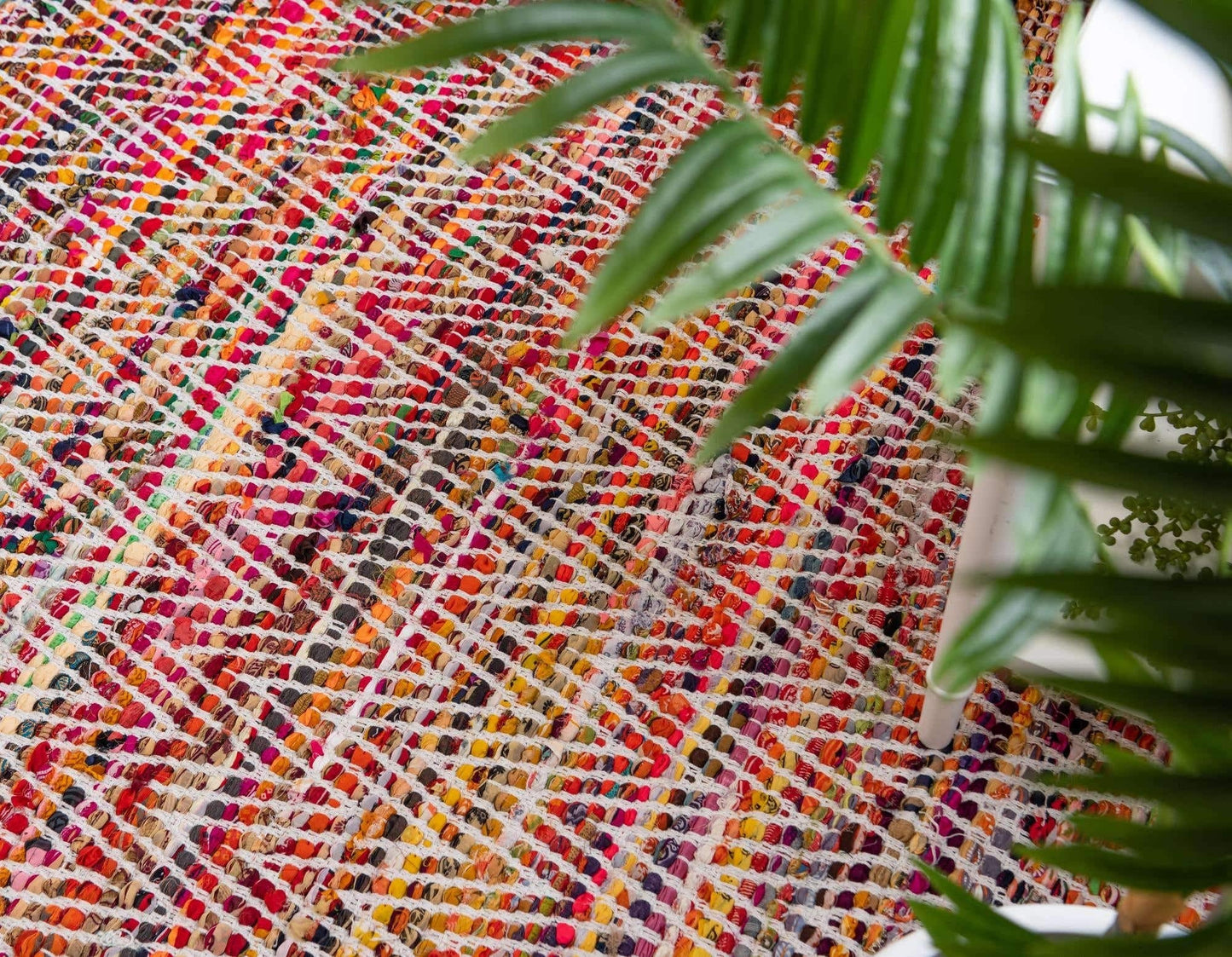 Unique Loom Chindi Chevron Collection Area Rug - Claire (7' 1" x 10' Rectangle, Multi/ Black)