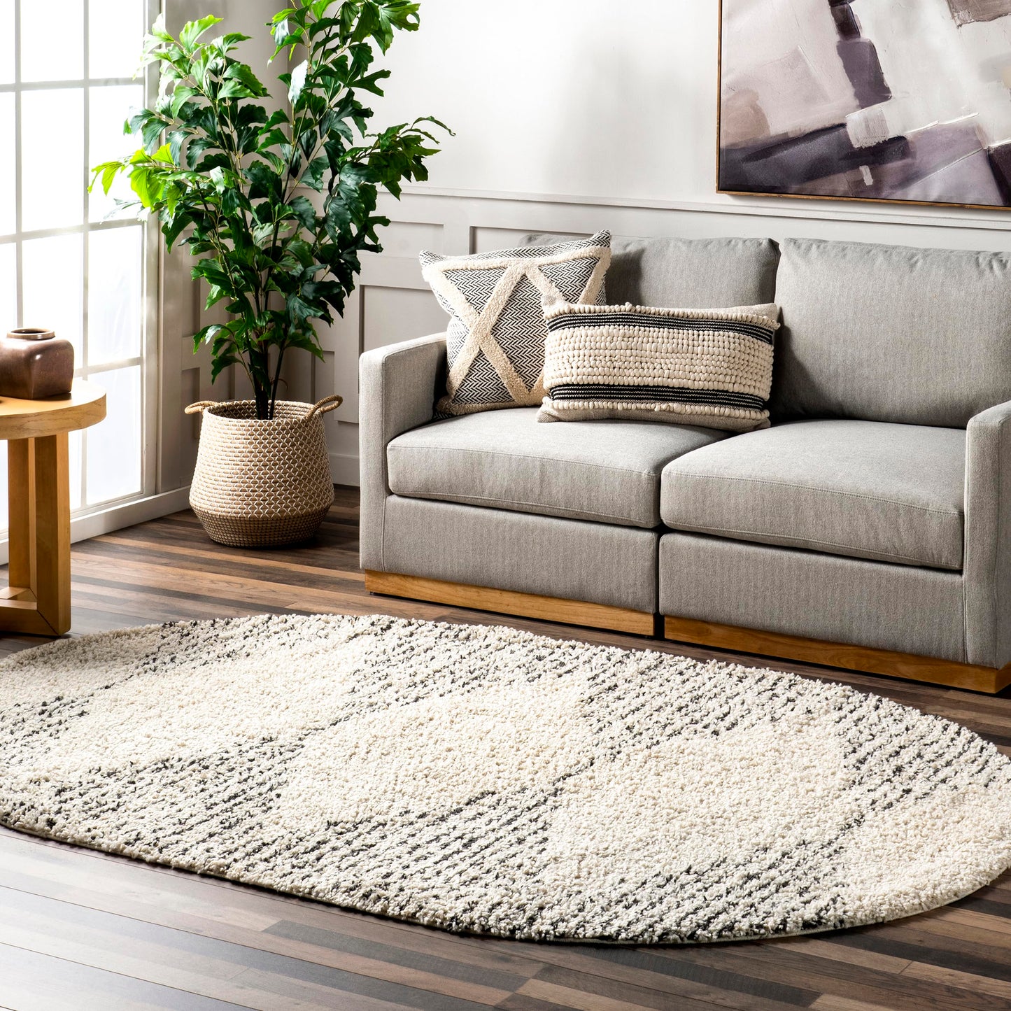 nuLOOM Bria Moroccan Shag Tasseled Area Rug - Oval 3x5 Accent Shag Rug Modern/Contemporary Off-White/Charcoal Rugs for Living Room Bedroom Dining Room Nursery Entryway