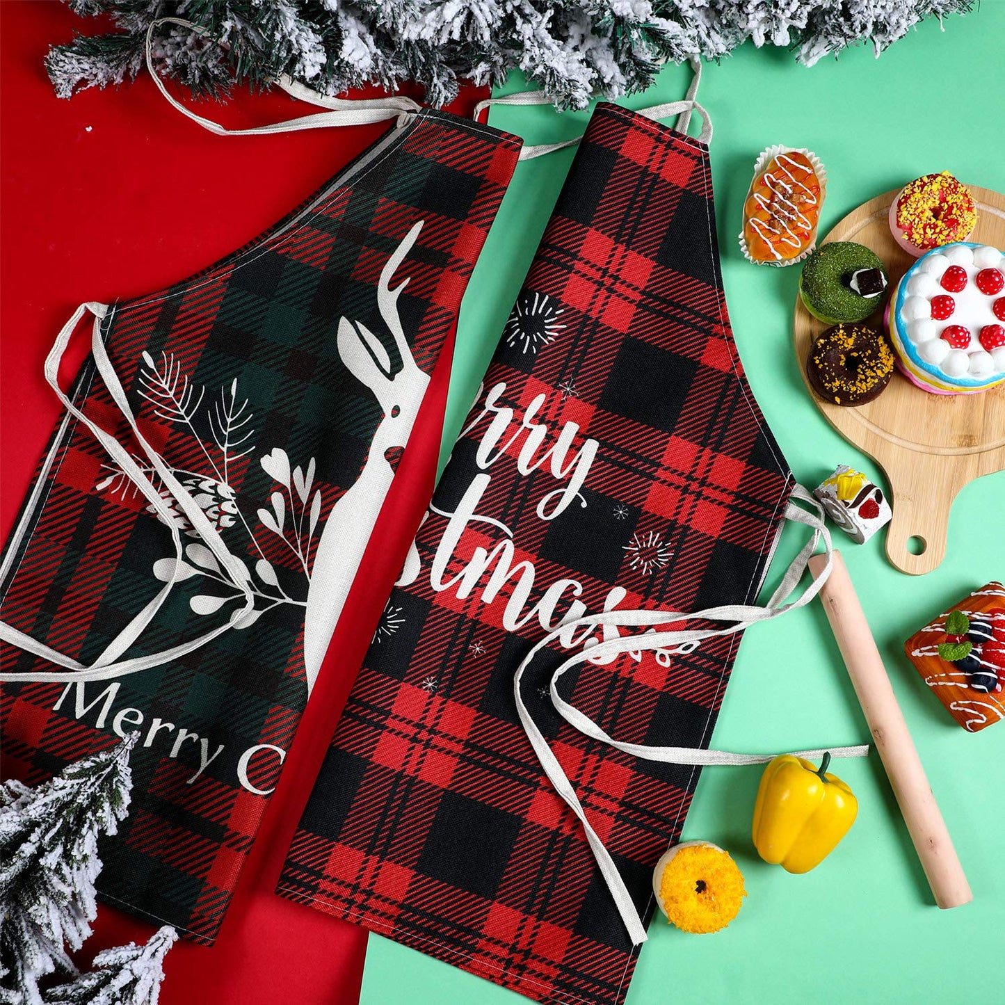 Geyoga 2 Pieces Christmas Aprons for Women Buffalo Plaid Check Adjustable Fabric Red Retro Gingham Elk Apron for Kitchen Cooking Christmas Party Gift