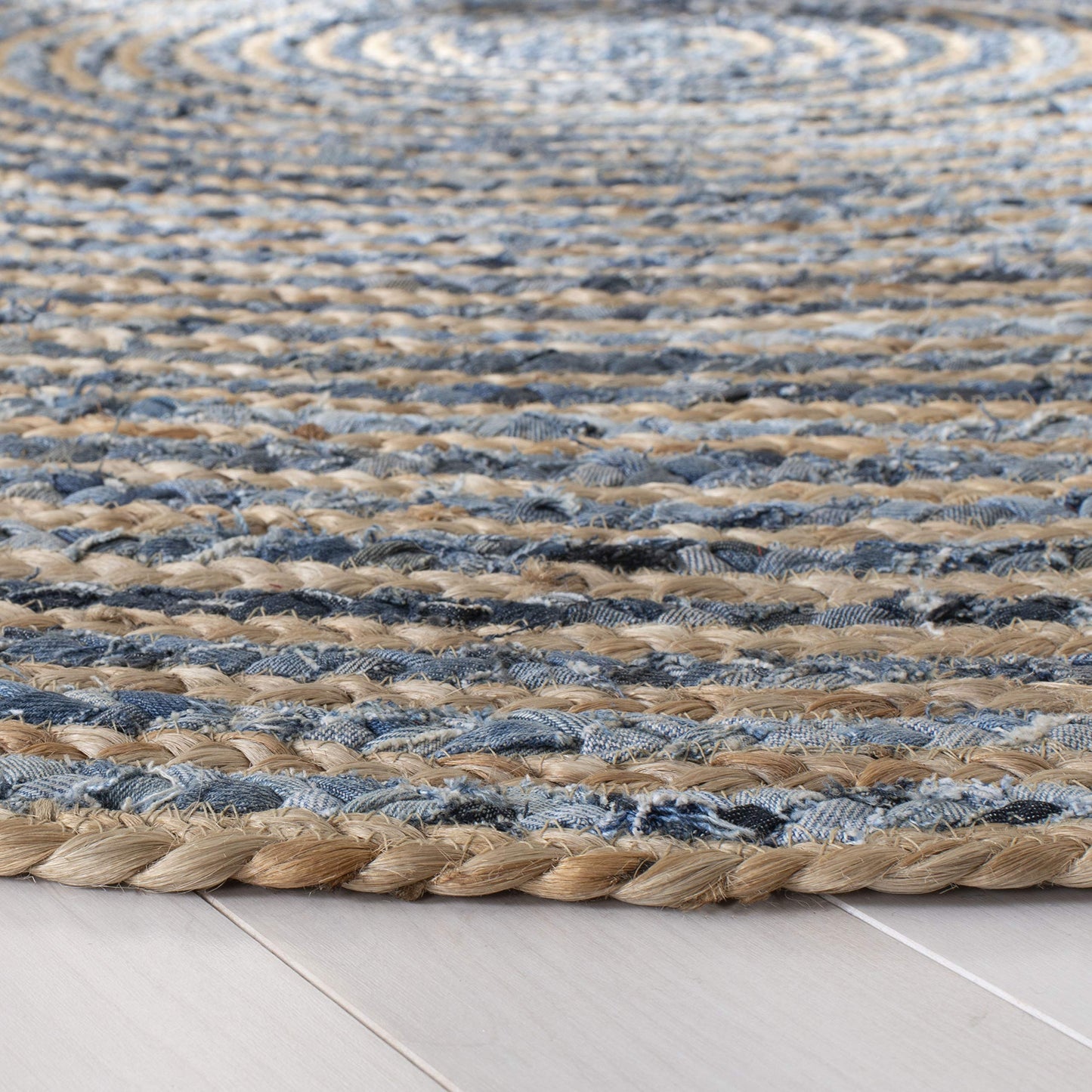 SAFAVIEH Cape Cod Collection Area Rug - 3' x 5' Oval, Natural & Blue, Handmade Flat Weave Jute, Ideal for High Traffic Areas in Living Room, Bedroom (CAP250A)