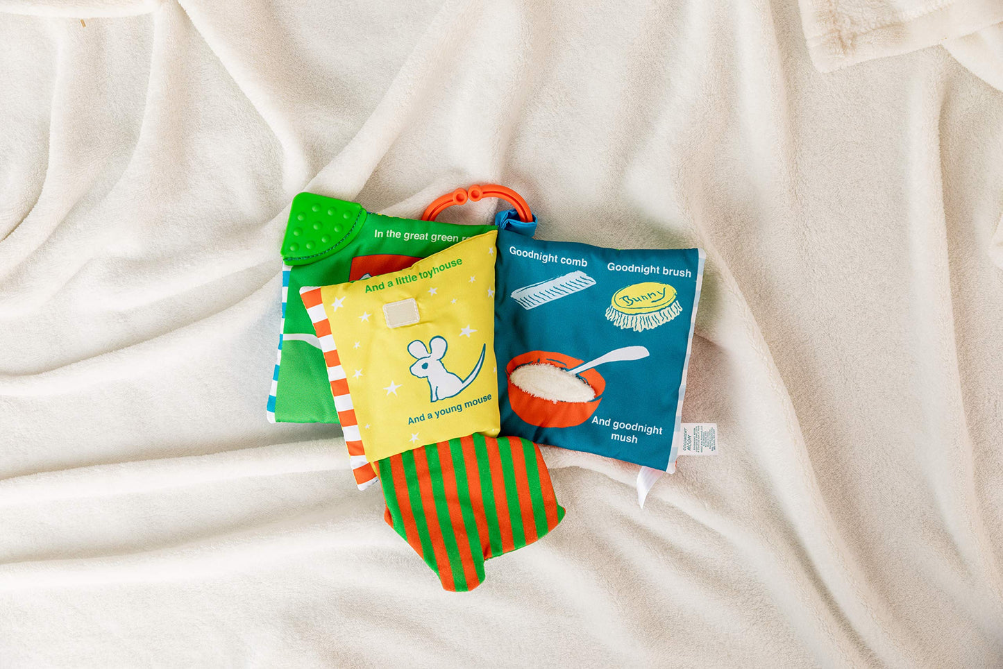 KIDS PREFERRED Goodnight Moon Soft Book with On The Go Clip, 5 Inches