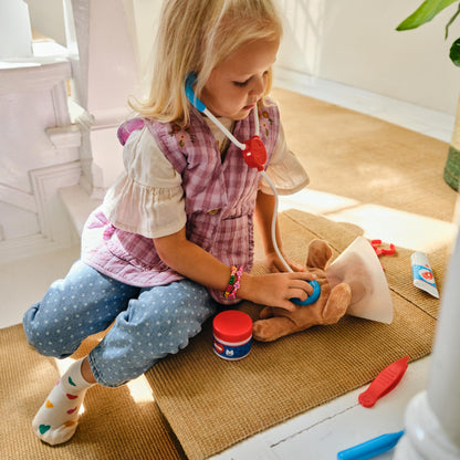 Melissa & Doug Pet Vet Set for Kids Toys | Pretend Play Vet Kit for Kids | Dog & Cat Plush Stuffed Animal Toys for 3 Year Old Gifts | Role Play Toys for 3+ Year Old Girls or Boys 3-6