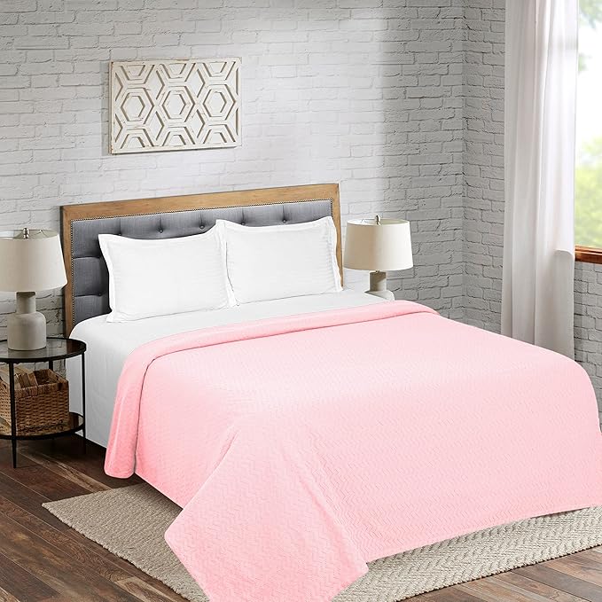 BELIZZI Home 100% Cotton Bed Blanket, Breathable Thermal Blanket Twin Size, Soft Chevron Thermal Blanket 60"x90", Cotton Bed Blanket, Perfect for Layering Any Bed for All Season, Pink