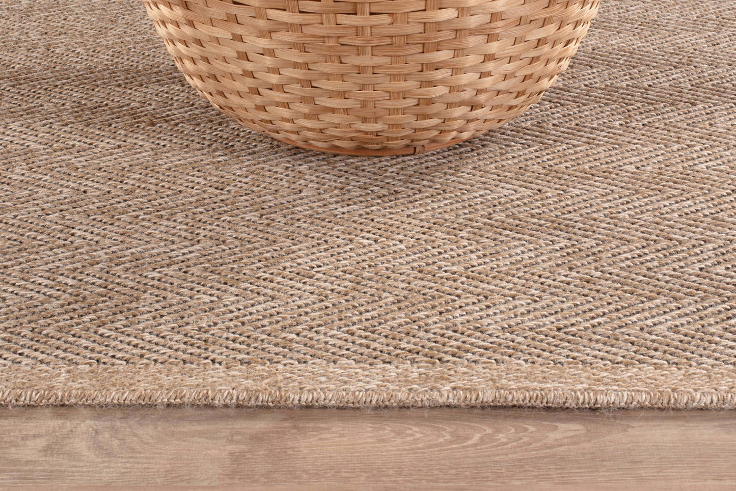 CAMILSON Easy Jute Rug 10x14, Indoor Outdoor Natural Color Fiber Area Rugs for Living Room Patio and Kitchen Rug Herringbone Woven Design Easy-Cleaning Washable Outside Carpet Alfombras 10 x 14