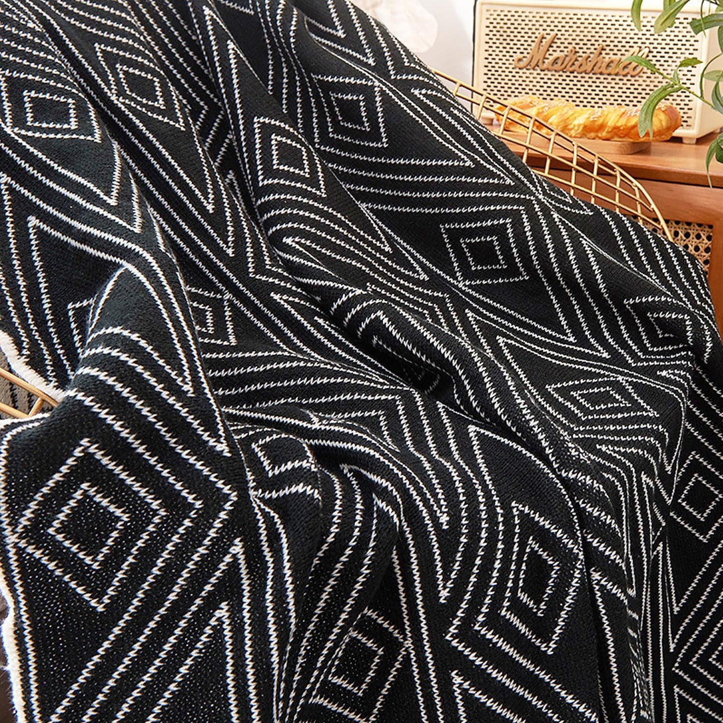 Black and White Throw Blankets Queen Size, Knitted Modern Patterned Throw Blanket, Soft Lightweight Woven Throw Blanket for Sofa Couch Bed and Living Room, Black&White (60x80 Inch)